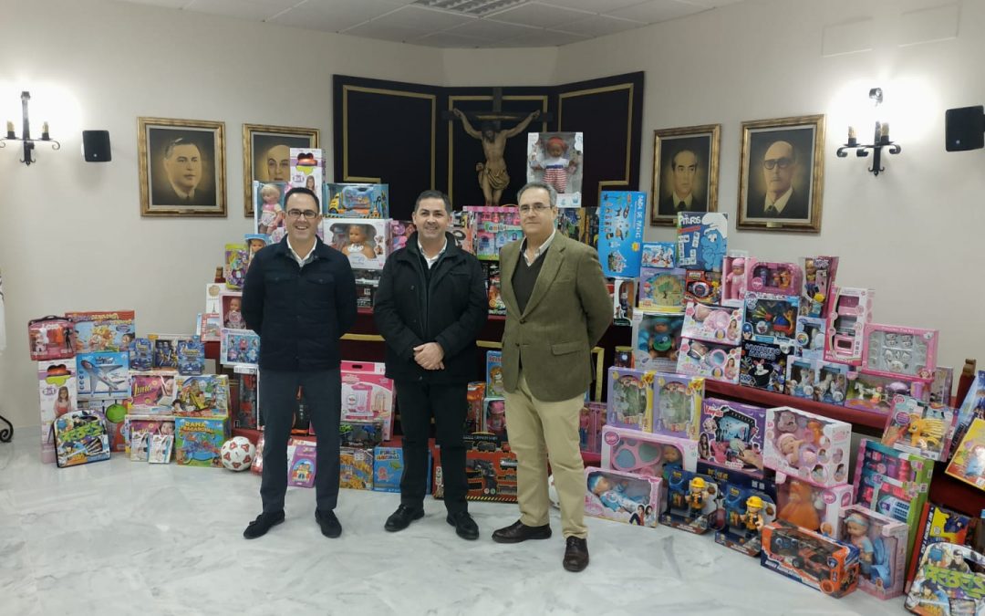 ENTREGA DE JUGUETES A LA SOCIEDAD SAN VICENTE DE PAUL