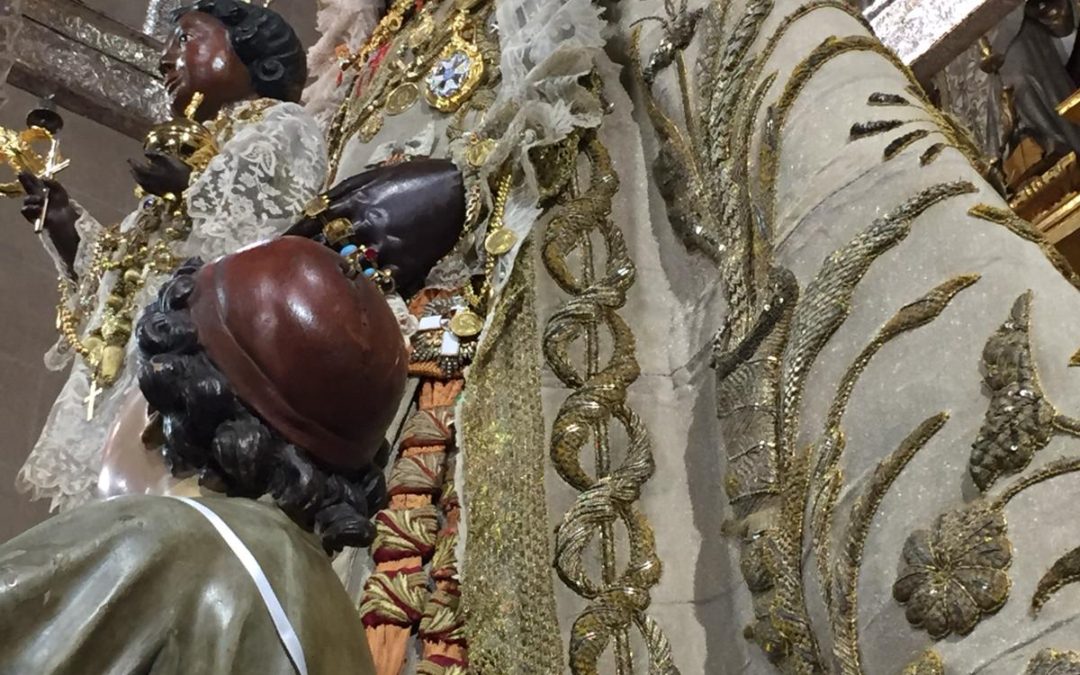 ENTREGA DE LA MEDALLA DE ORO DE LA UNIÓN DE HERMANDADES A LA PATRONA