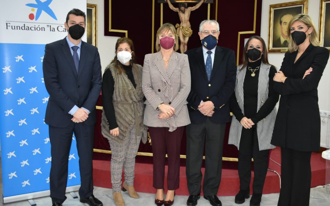 Fundación “la Caixa” y CaixaBank juntos con la Unión de Hermandades de Jerez en la Semana Santa más solidaria.