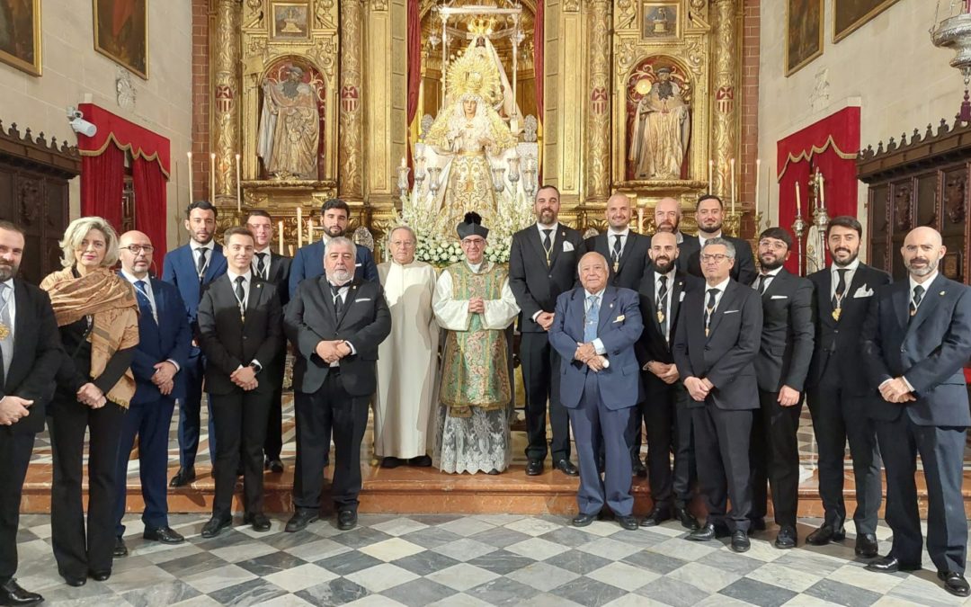Precioso Rosario de la Aurora con Madre de Dios de la Misericordia