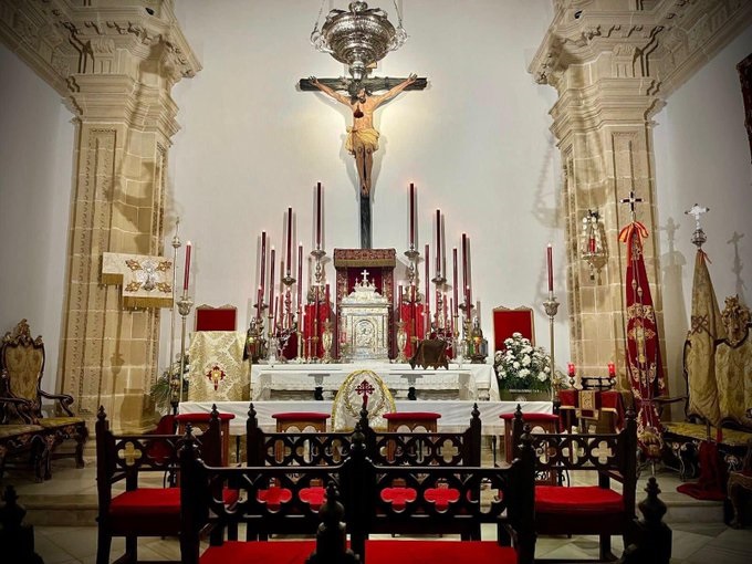 Sufragio por los cofrades fallecidos durante el año