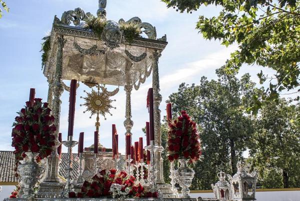 Un año más, el Corpus del barrio de La Plata